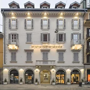 piazza-della-scala-3.italymilanhotels.net/