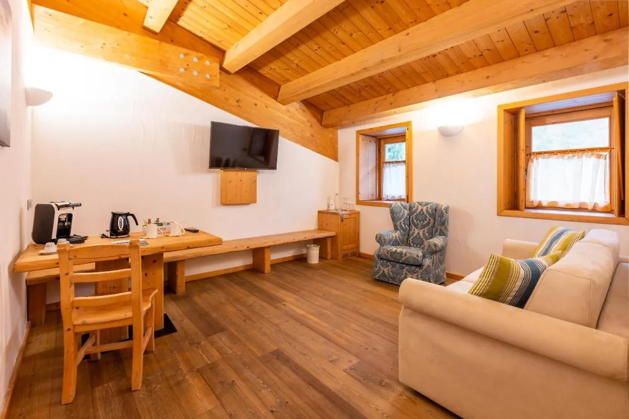 Bauernhof Agriturismo La Fiorida Mantello Italien